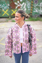 Lade das Bild in den Galerie-Viewer, Kurze Kantha-Jacke