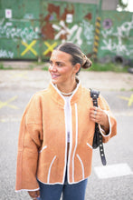 Lade das Bild in den Galerie-Viewer, Kurze Kantha-Jacke