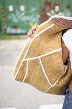 Lade das Bild in den Galerie-Viewer, Kurze Kantha-Jacke