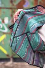 Načíst obrázek do prohlížeče Galerie, Bunda Kantha Short