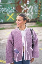 Lade das Bild in den Galerie-Viewer, Kurze Kantha-Jacke