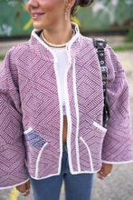 Lade das Bild in den Galerie-Viewer, Kurze Kantha-Jacke