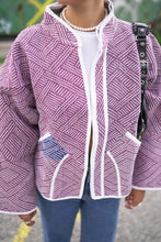 Lade das Bild in den Galerie-Viewer, Kurze Kantha-Jacke