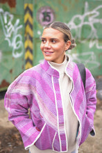 Načíst obrázek do prohlížeče Galerie, Bunda Kantha Short