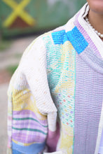 Lade das Bild in den Galerie-Viewer, Kurze Kantha-Jacke