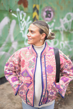 Načíst obrázek do prohlížeče Galerie, Bunda Kantha Short