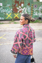 Lade das Bild in den Galerie-Viewer, Kurze Kantha-Jacke