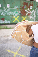Lade das Bild in den Galerie-Viewer, Kurze Kantha-Jacke