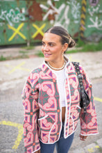 Lade das Bild in den Galerie-Viewer, Kurze Kantha-Jacke