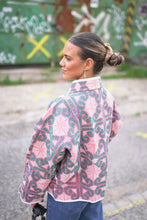 Lade das Bild in den Galerie-Viewer, Kurze Kantha-Jacke