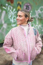 Načíst obrázek do prohlížeče Galerie, Bunda Kantha Short