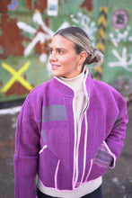 Lade das Bild in den Galerie-Viewer, Kurze Kantha-Jacke