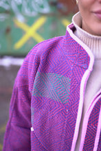 Lade das Bild in den Galerie-Viewer, Kurze Kantha-Jacke