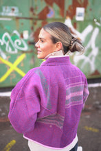 Lade das Bild in den Galerie-Viewer, Kurze Kantha-Jacke