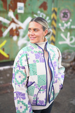 Lade das Bild in den Galerie-Viewer, Kurze Kantha-Jacke