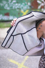 Načíst obrázek do prohlížeče Galerie, Bunda Kantha Short