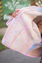 Lade das Bild in den Galerie-Viewer, Kurze Kantha-Jacke