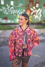 Načíst obrázek do prohlížeče Galerie, Bunda Kantha Short