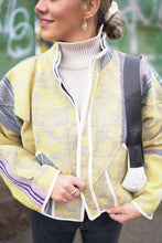 Načíst obrázek do prohlížeče Galerie, Bunda Kantha Short