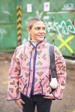 Načíst obrázek do prohlížeče Galerie, Bunda Kantha Short