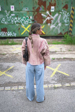 Lade das Bild in den Galerie-Viewer, Kurze Kantha-Jacke
