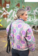 Načíst obrázek do prohlížeče Galerie, Bunda Kantha Short
