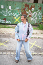 Lade das Bild in den Galerie-Viewer, Kurze Kantha-Jacke
