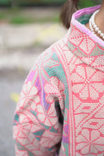 Lade das Bild in den Galerie-Viewer, Kurze Kantha-Jacke
