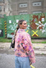 Lade das Bild in den Galerie-Viewer, Kurze Kantha-Jacke
