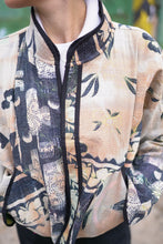 Load image into Gallery viewer, Kantha Short Jacket
