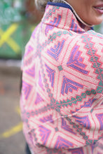 Načíst obrázek do prohlížeče Galerie, Bunda Kantha Short
