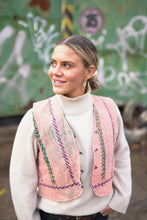 Načíst obrázek do prohlížeče Galerie, Vesta Kantha XS/M
