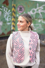 Načíst obrázek do prohlížeče Galerie, Vesta Kantha XS/M
