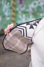 Načíst obrázek do prohlížeče Galerie, Vesta Kantha XS/M
