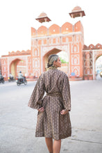Load image into Gallery viewer, Kimono Indira
