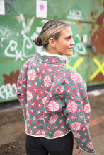 Načíst obrázek do prohlížeče Galerie, Bunda Kantha Short
