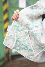 Načíst obrázek do prohlížeče Galerie, Bunda Kantha Short
