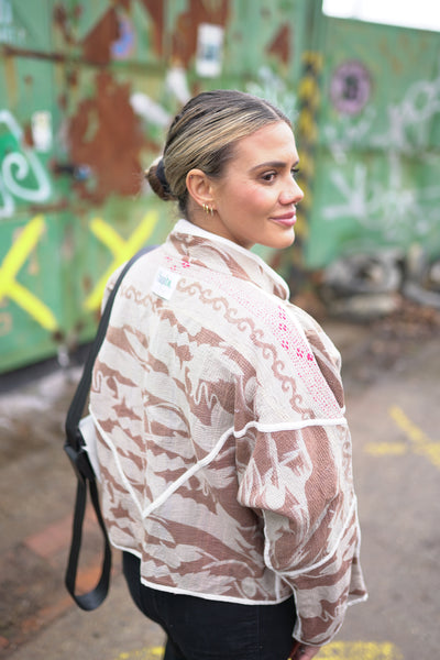 Kurze Kantha-Jacke