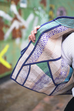 Načíst obrázek do prohlížeče Galerie, Bunda Kantha Short
