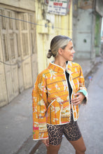 Načíst obrázek do prohlížeče Galerie, Bunda Kantha Short
