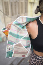 Načíst obrázek do prohlížeče Galerie, Bunda Kantha Short
