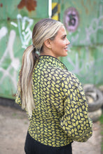 Load image into Gallery viewer, Kantha Short Jacket
