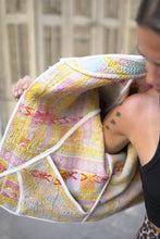 Načíst obrázek do prohlížeče Galerie, Bunda Kantha Short
