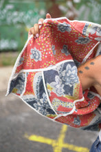 Načíst obrázek do prohlížeče Galerie, Bunda Kantha Short
