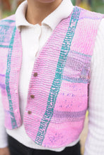 Lade das Bild in den Galerie-Viewer, Kantha Bae Weste
