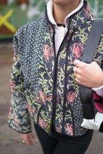 Načíst obrázek do prohlížeče Galerie, Bunda Kantha Short
