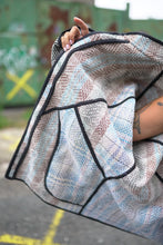 Lade das Bild in den Galerie-Viewer, Lange Kantha-Jacke

