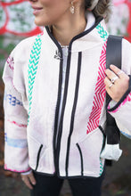 Lade das Bild in den Galerie-Viewer, Kurze Kantha-Jacke
