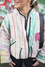 Lade das Bild in den Galerie-Viewer, Kurze Kantha-Jacke
