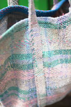Načíst obrázek do prohlížeče Galerie, Taška Kantha
